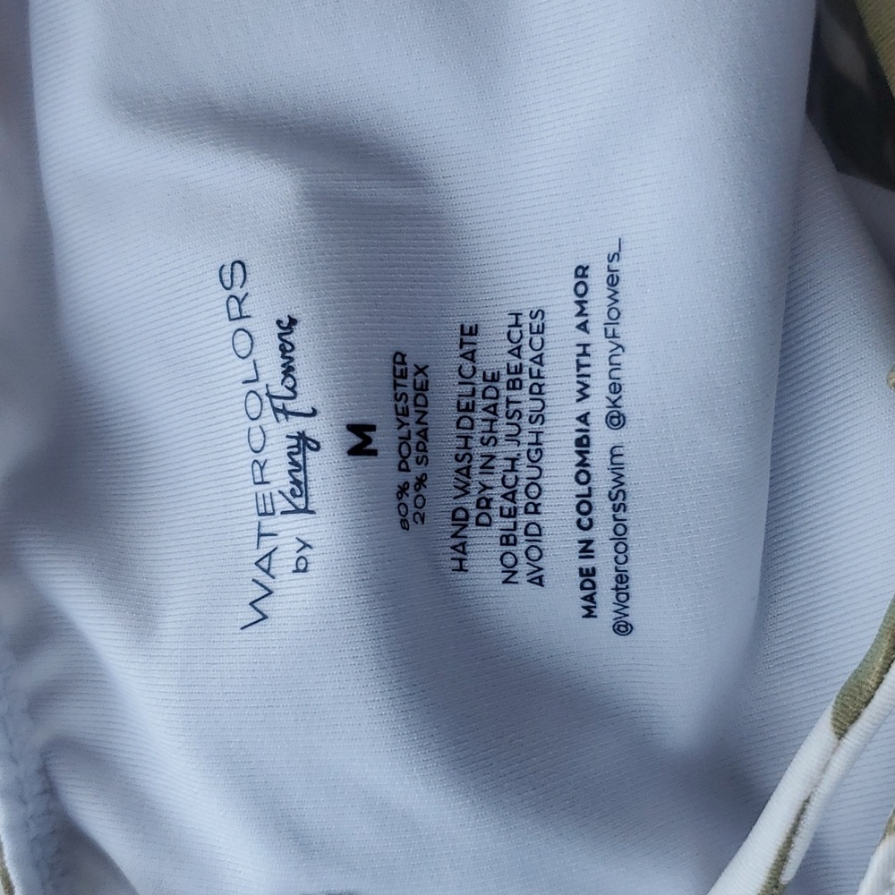 NWT $150 Watercolors Kenny Flowers The Bali Underwire One piece Swimsuit - Picture 10 of 13